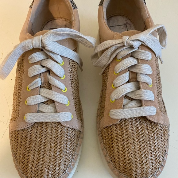 Dolce Vita Sneakers - Picture 1 of 9